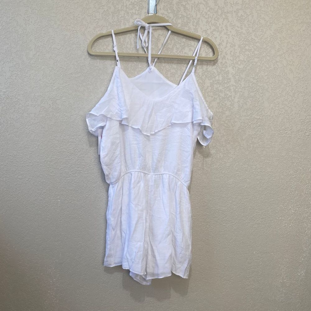 SOLD - The Edit by Seventeen Size L Spaghetti Strap Halter Sleeveless Romper NWT - Picture 2 of 15